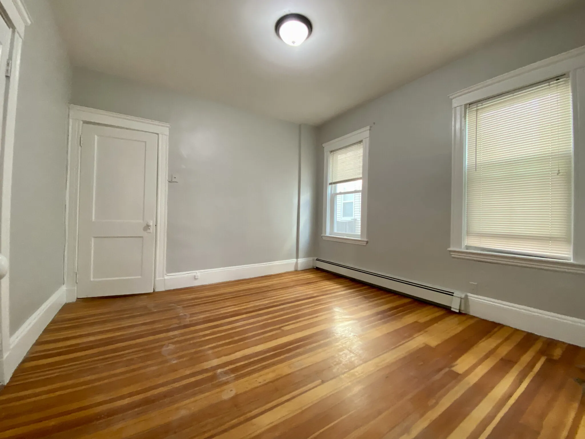 14 Belknap St, West Somerville