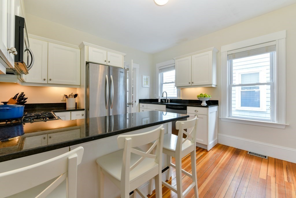 72 Lexington Ave, Davis Square