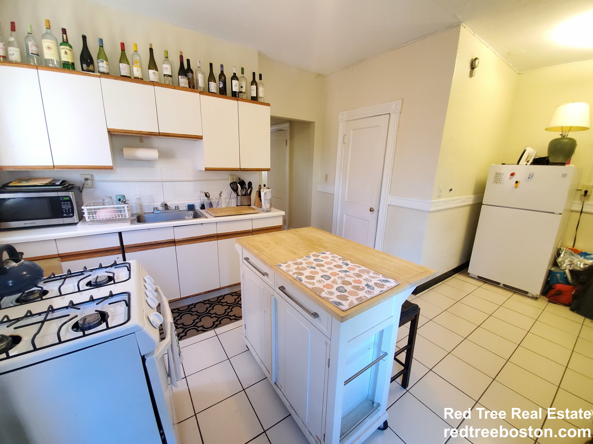 1688 Beacon St, Brookline