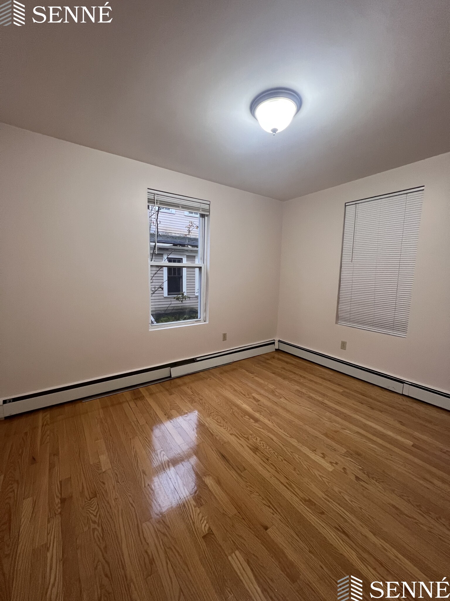 275 Putnam Ave, Riverside