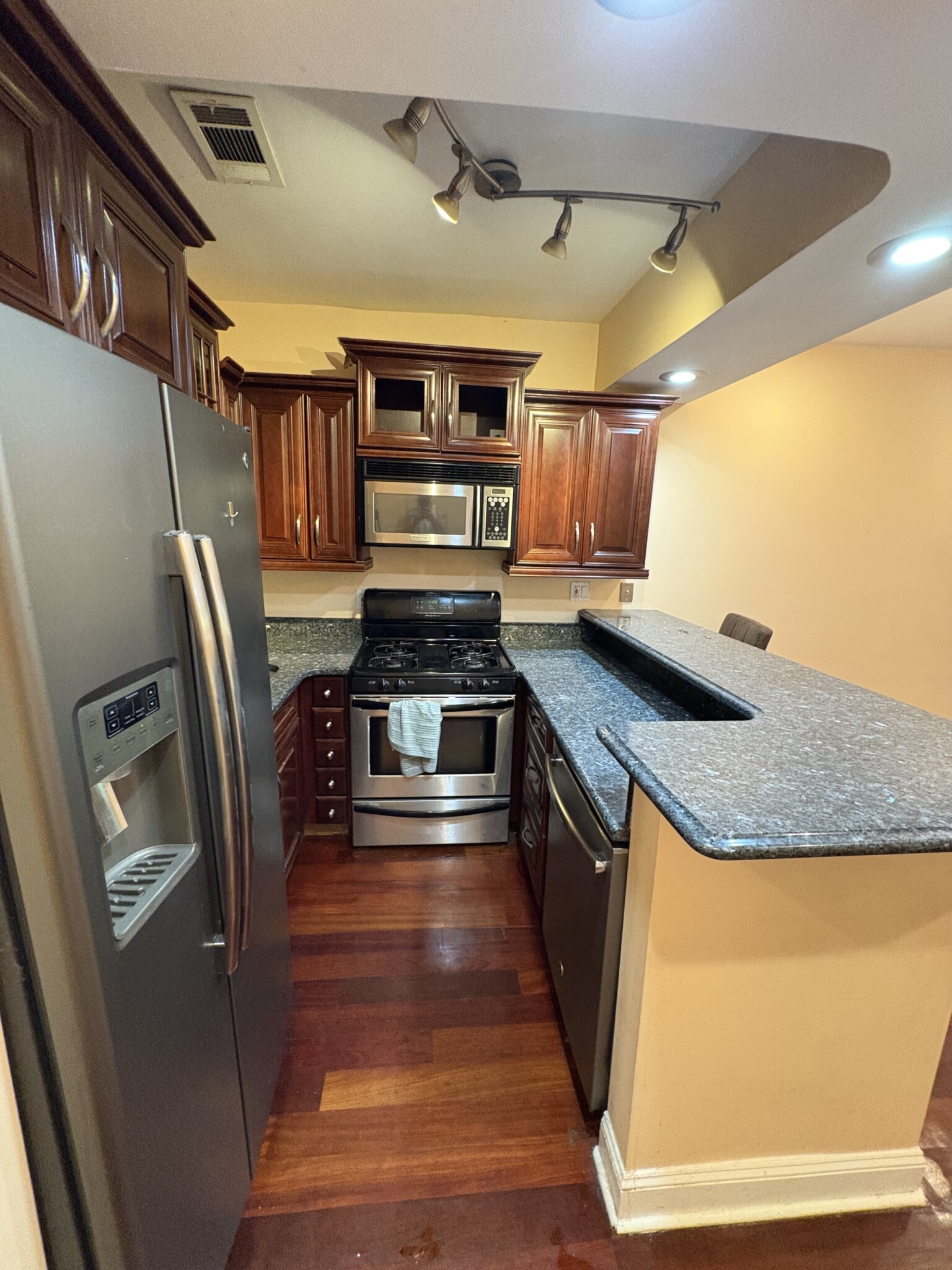 106 East Brookline St, South End