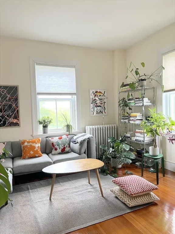 371 Harvard St, Mid-Cambridge