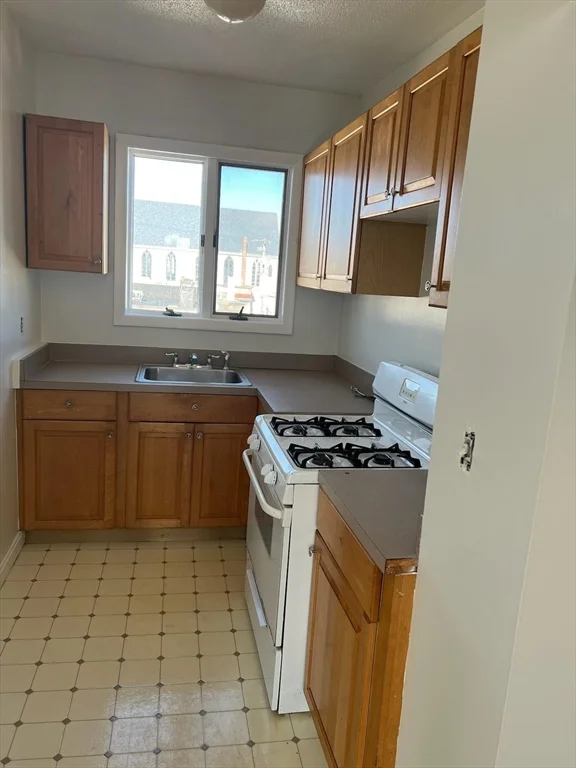 171 Tinkham St, New Bedford