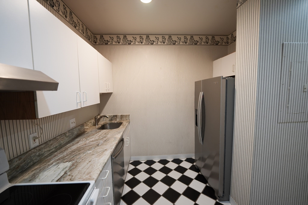 10 Weston Ave, Quincy