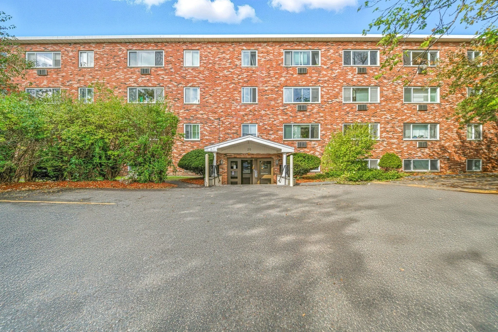 20 Radcliffe Rd, Allston