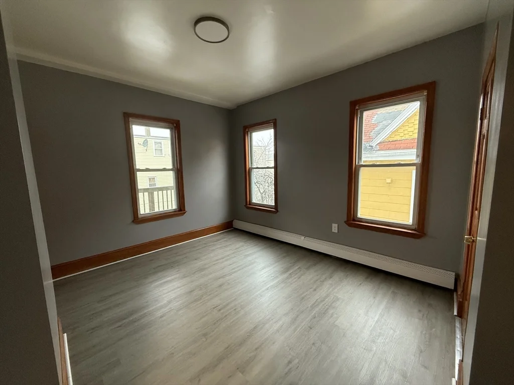 2A Marshfield St, Roxbury