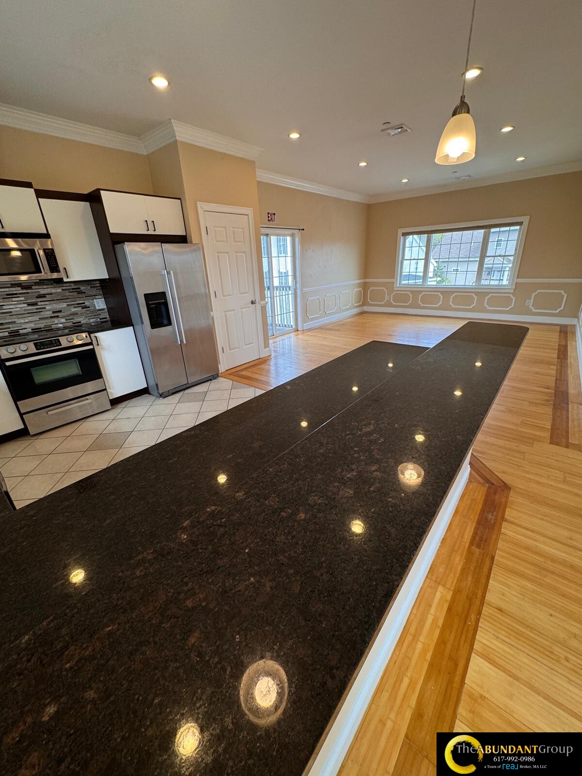 473 Revere Beach Pkwa, Revere