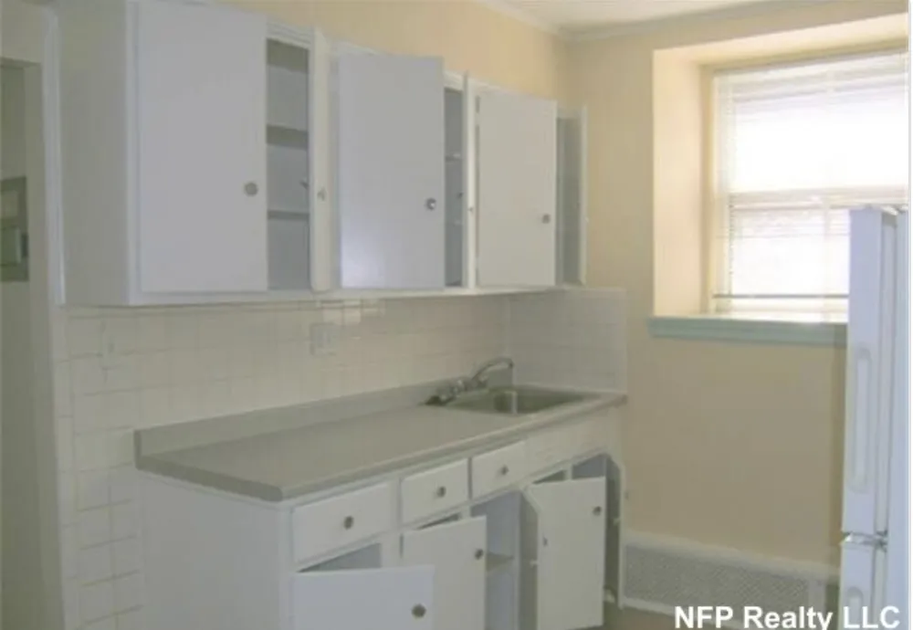 1064 Beacon St, Longwood