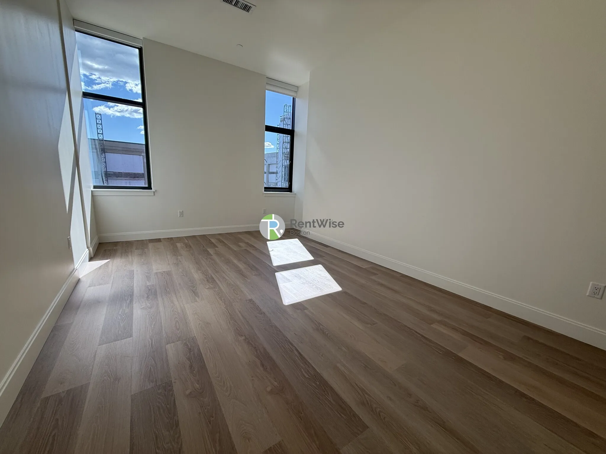 1079 Commonwealth Ave, Allston