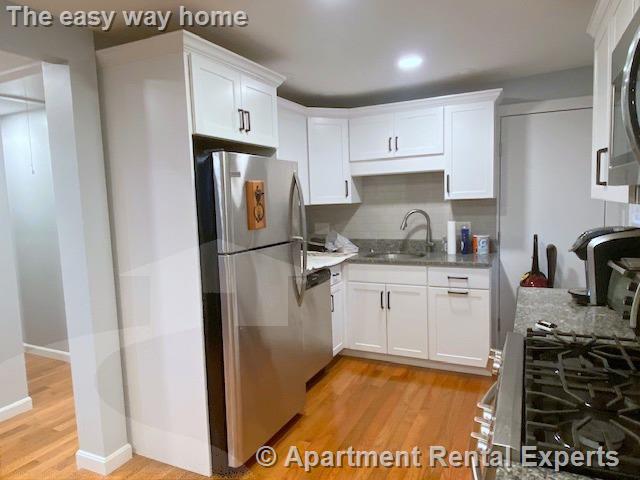 521 Main St, Magoun Square