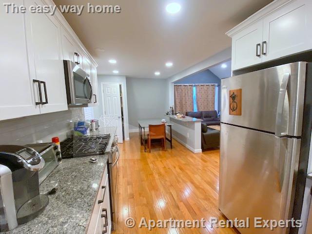 521 Main St, Magoun Square