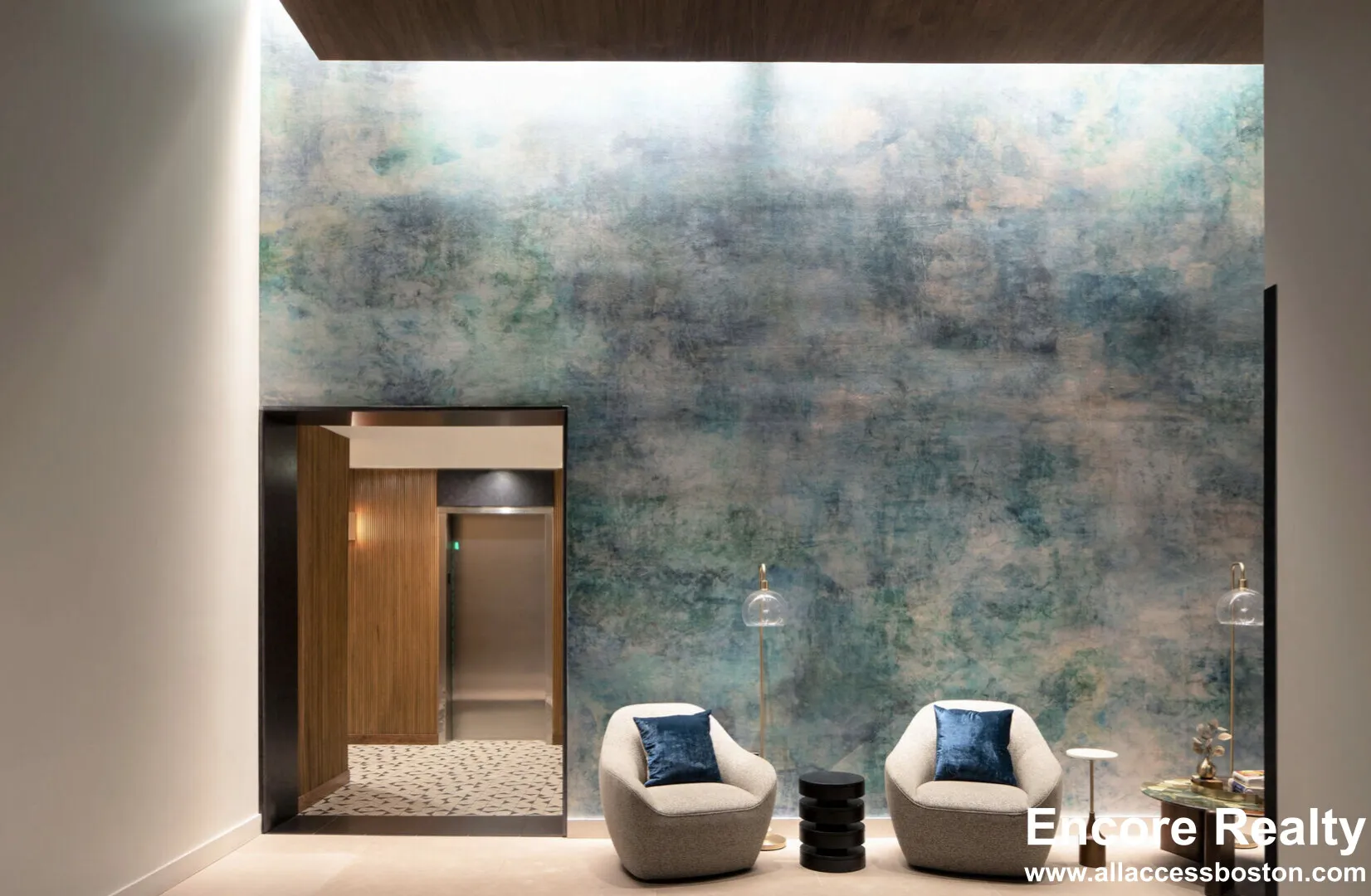 75 Saint Alphonsus St, Mission Hill