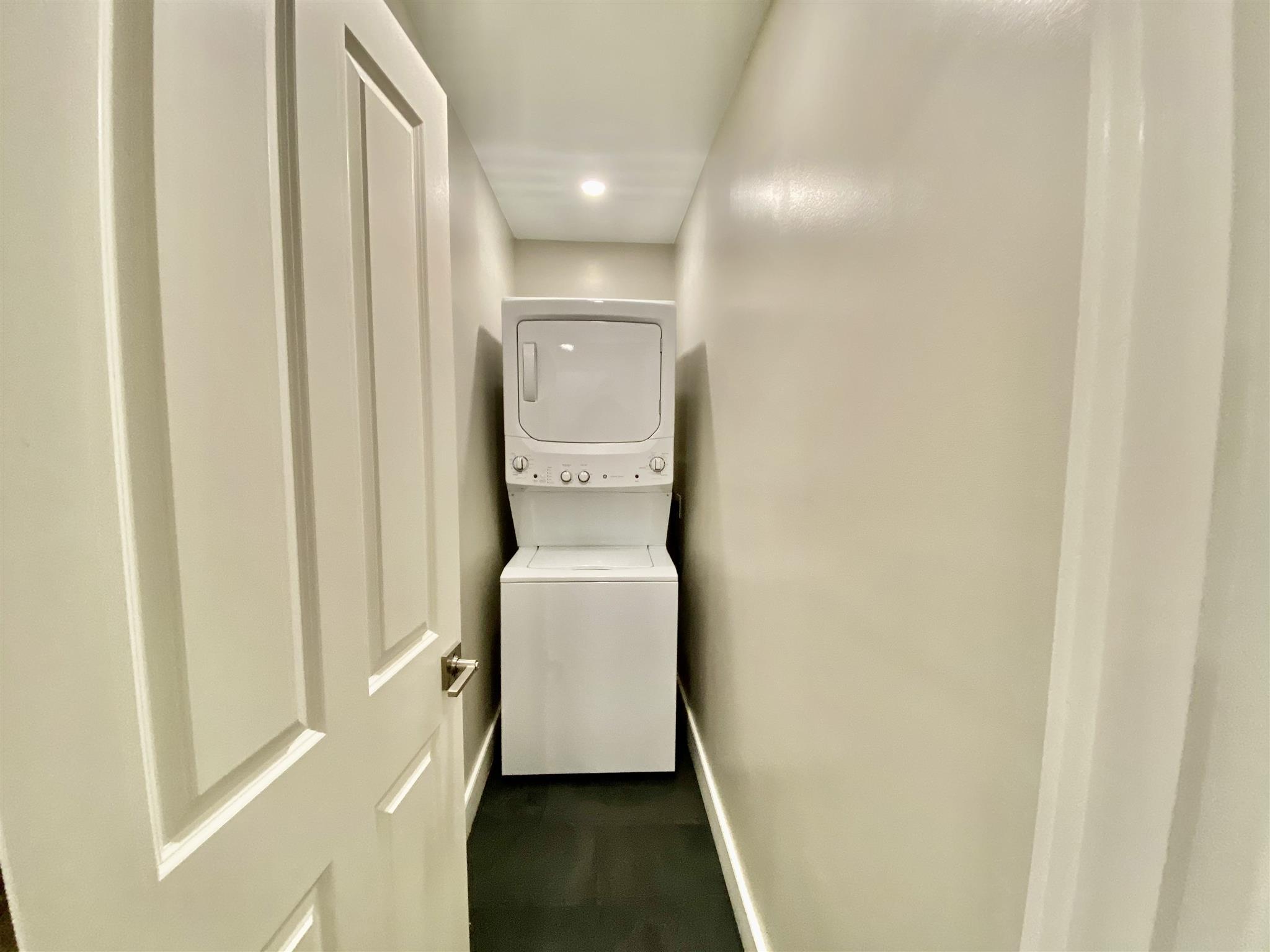 3.5 bed, 1 bath apartment for rent at 33 Portsmouth St Unit 3, Kendall Square — photo 4 of 13