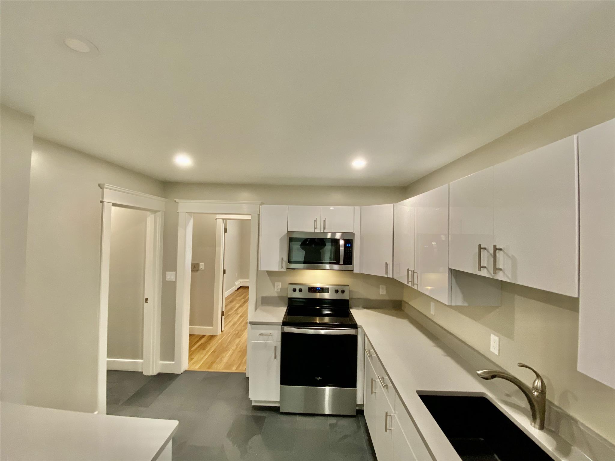 3.5 bed, 1 bath apartment for rent at 33 Portsmouth St Unit 3, Kendall Square — photo 5 of 13