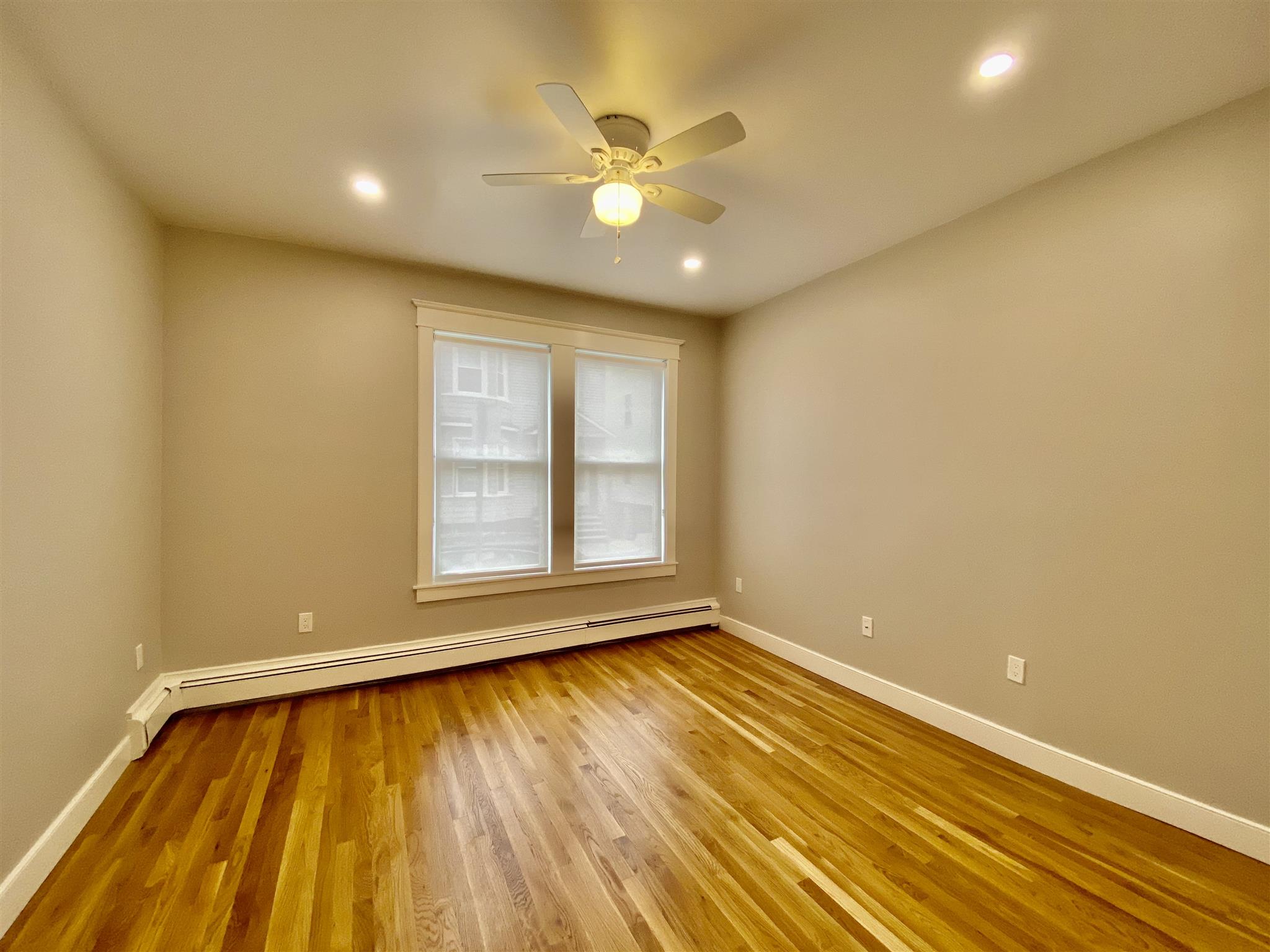 3.5 bed, 1 bath apartment for rent at 33 Portsmouth St Unit 3, Kendall Square — photo 6 of 13