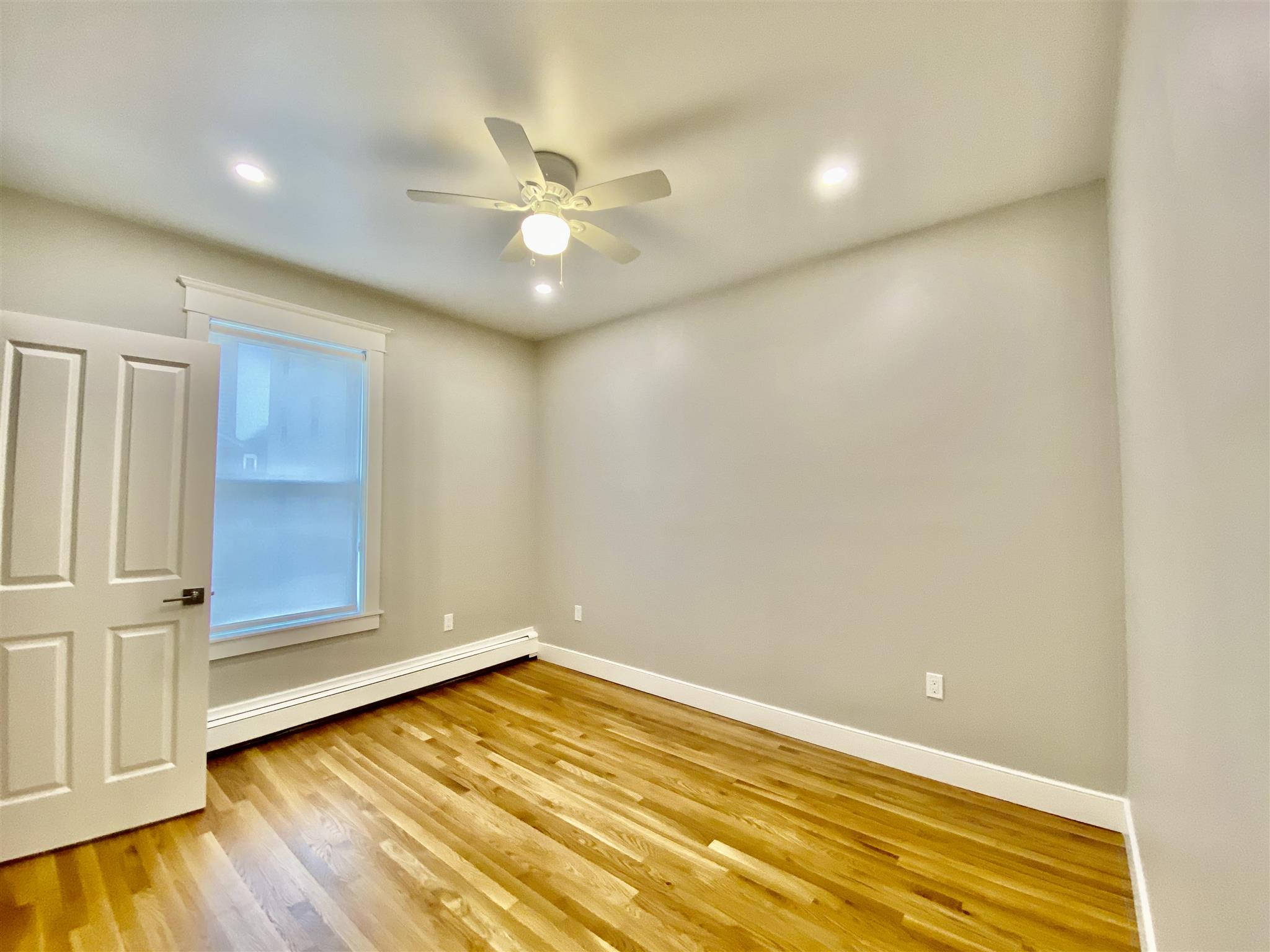 3.5 bed, 1 bath apartment for rent at 33 Portsmouth St Unit 3, Kendall Square — photo 8 of 13