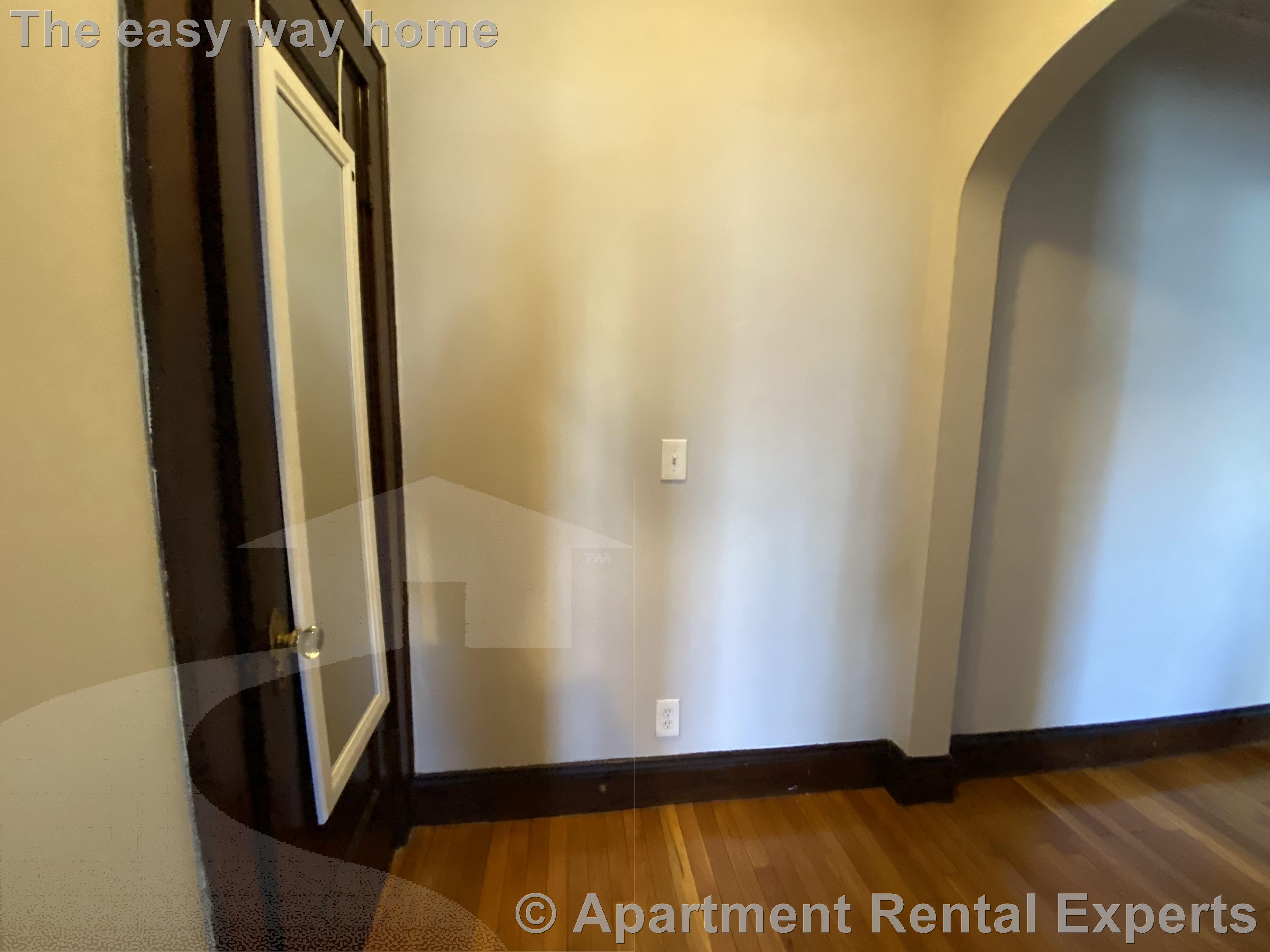 119 College Ave, Davis Square