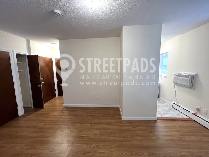 2018 Commonwealth Ave, Brighton