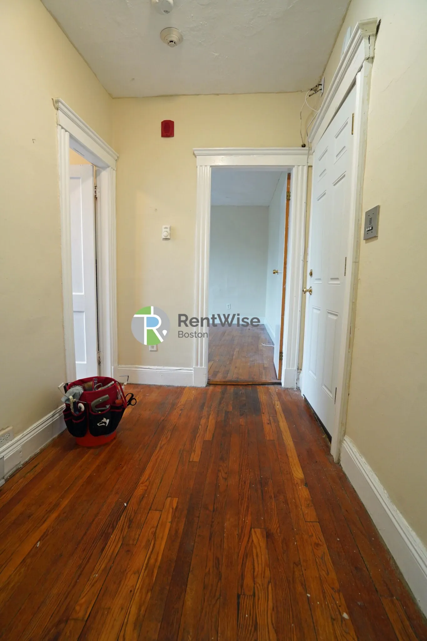 55 Park Dr, Fenway