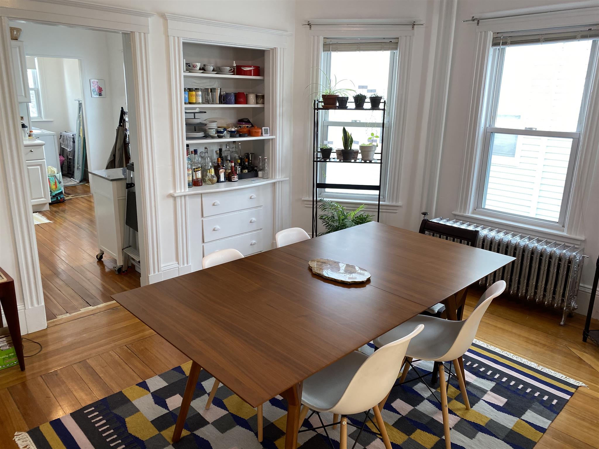2 bed, 1 bath apartment for rent at 119 Rogers Ave Unit 2, Ball Square — photo 5 of 22