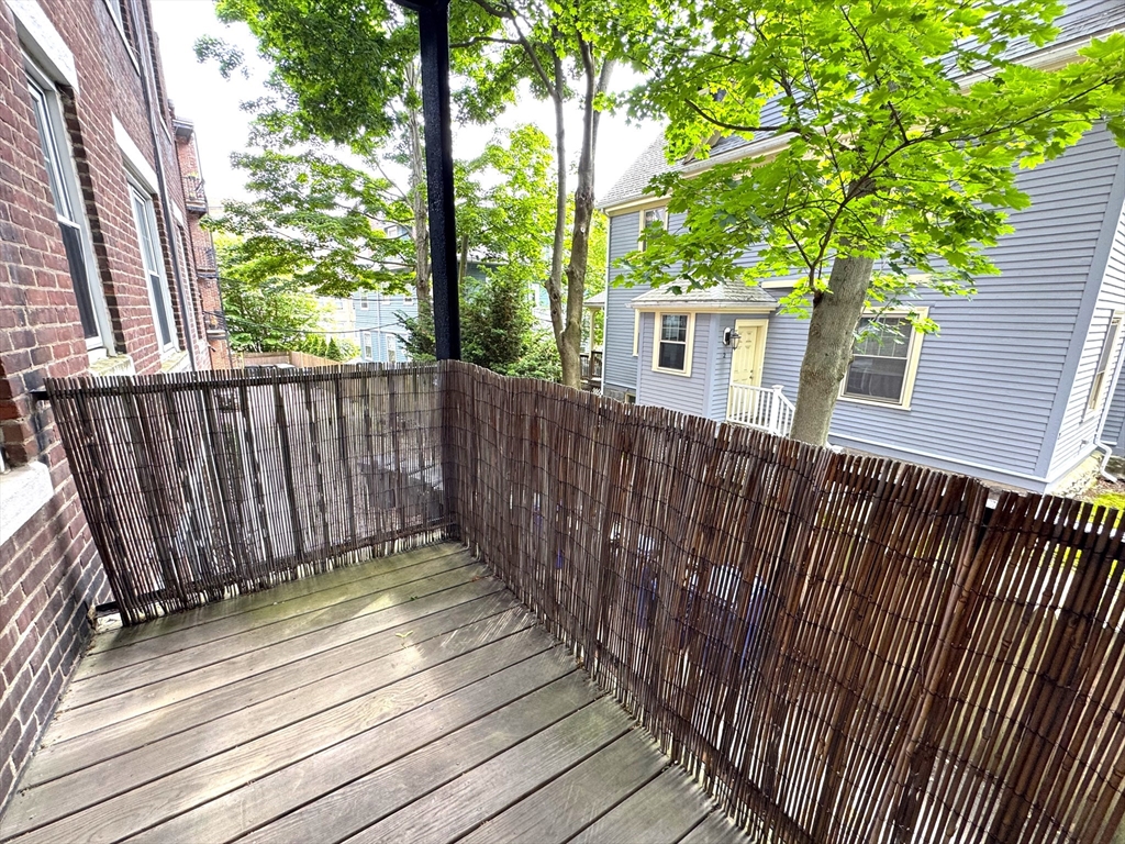 52 Strathmore Rd, Brighton