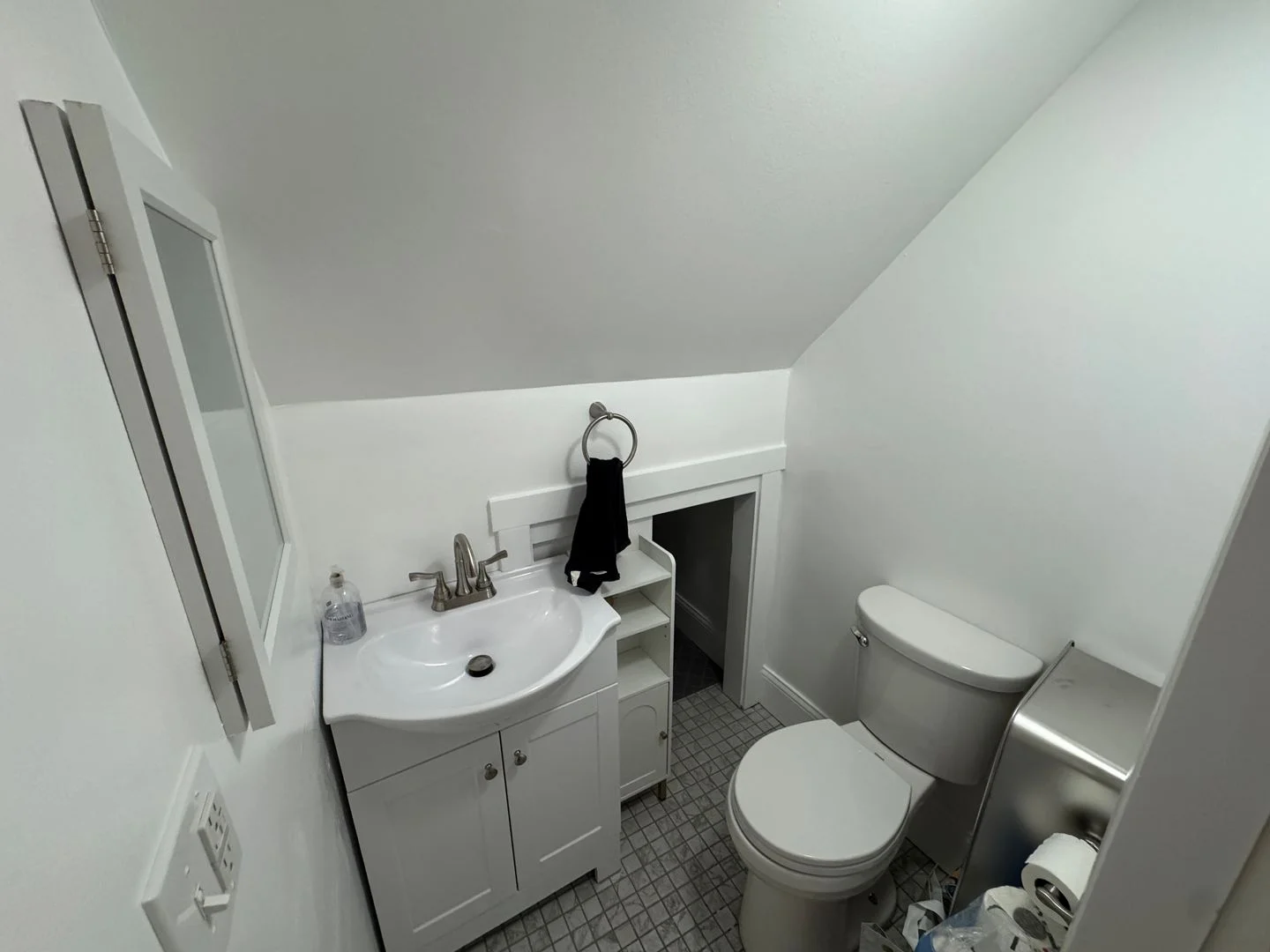 9 Burnham St, Tufts