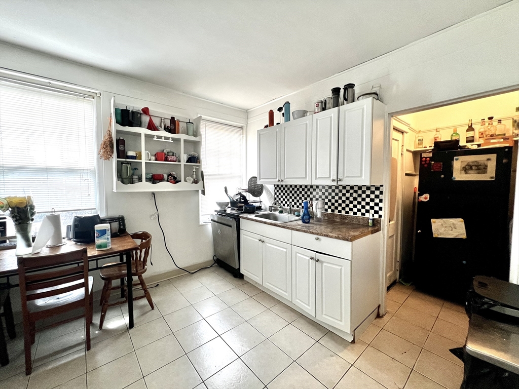 74 Babcock St, Coolidge Corner