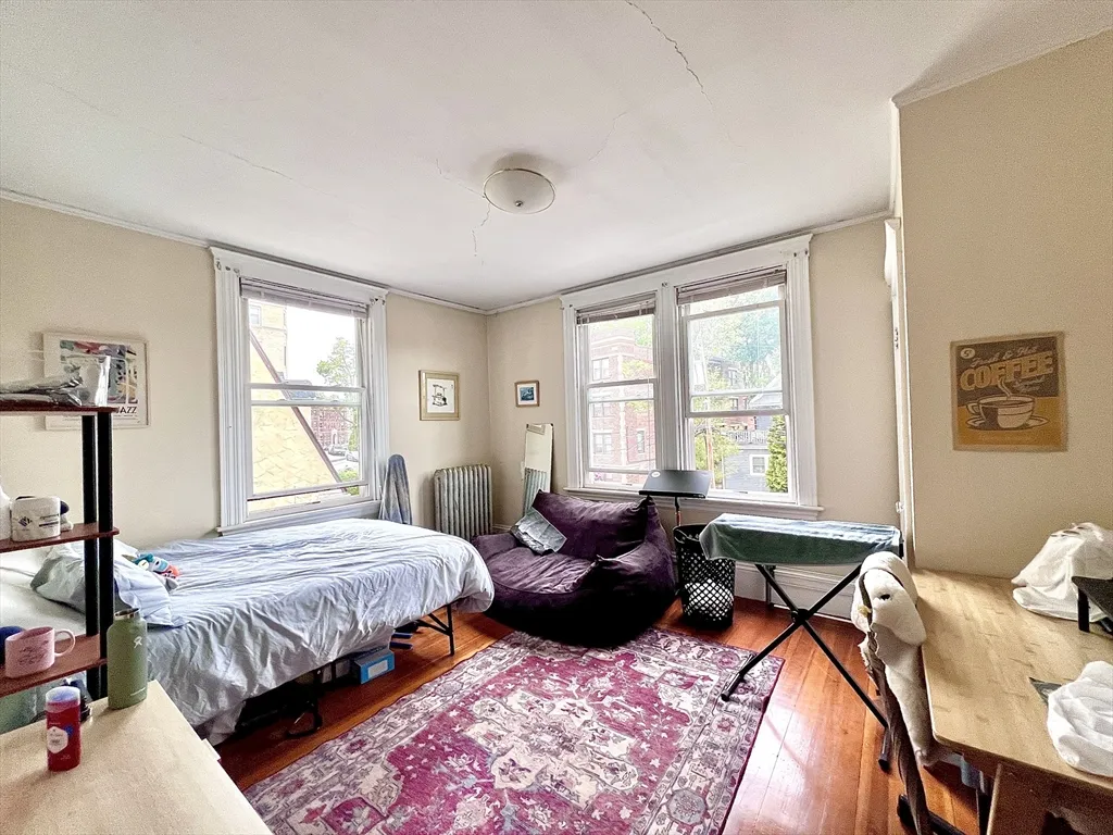 148 Strathmore Rd, Brighton