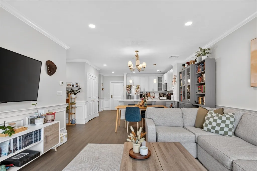 320 Middlesex Ave, Wellington