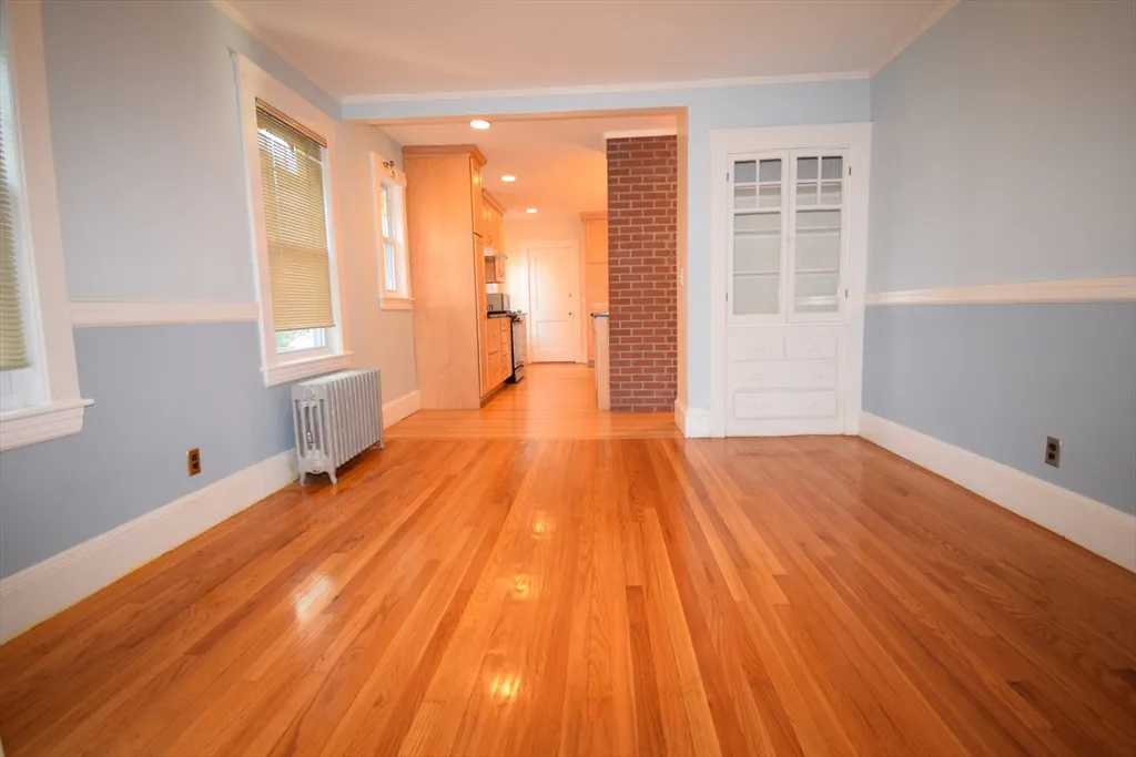 39 South Normandy Ave, Cambridge Highlands