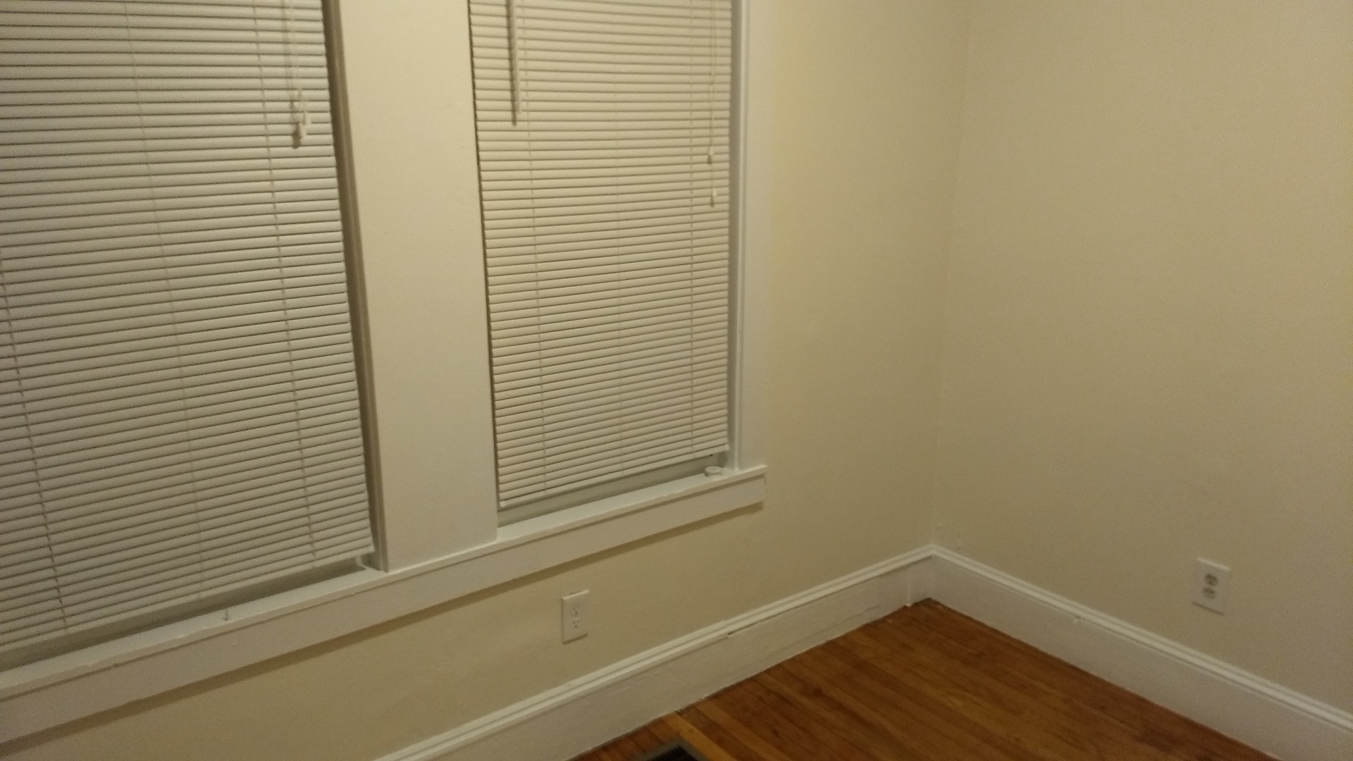 108 Hyde Park Ave, Jamaica Plain