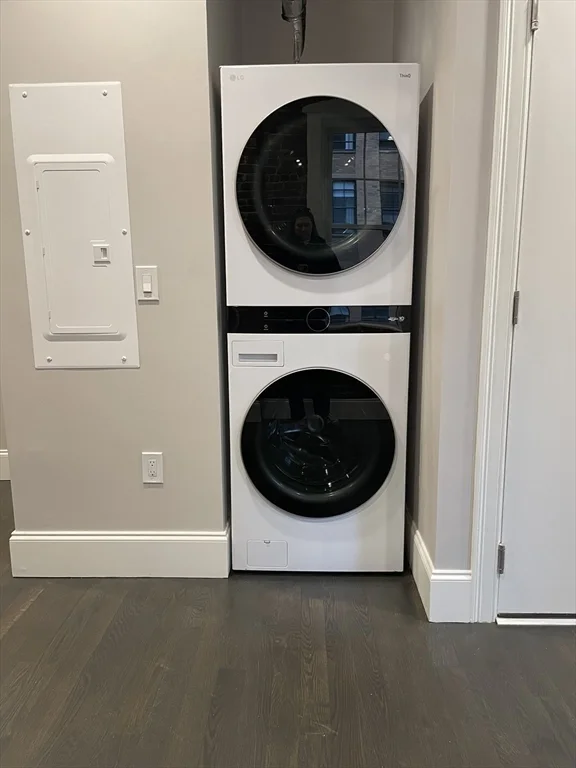 281 Franklin St, Downtown