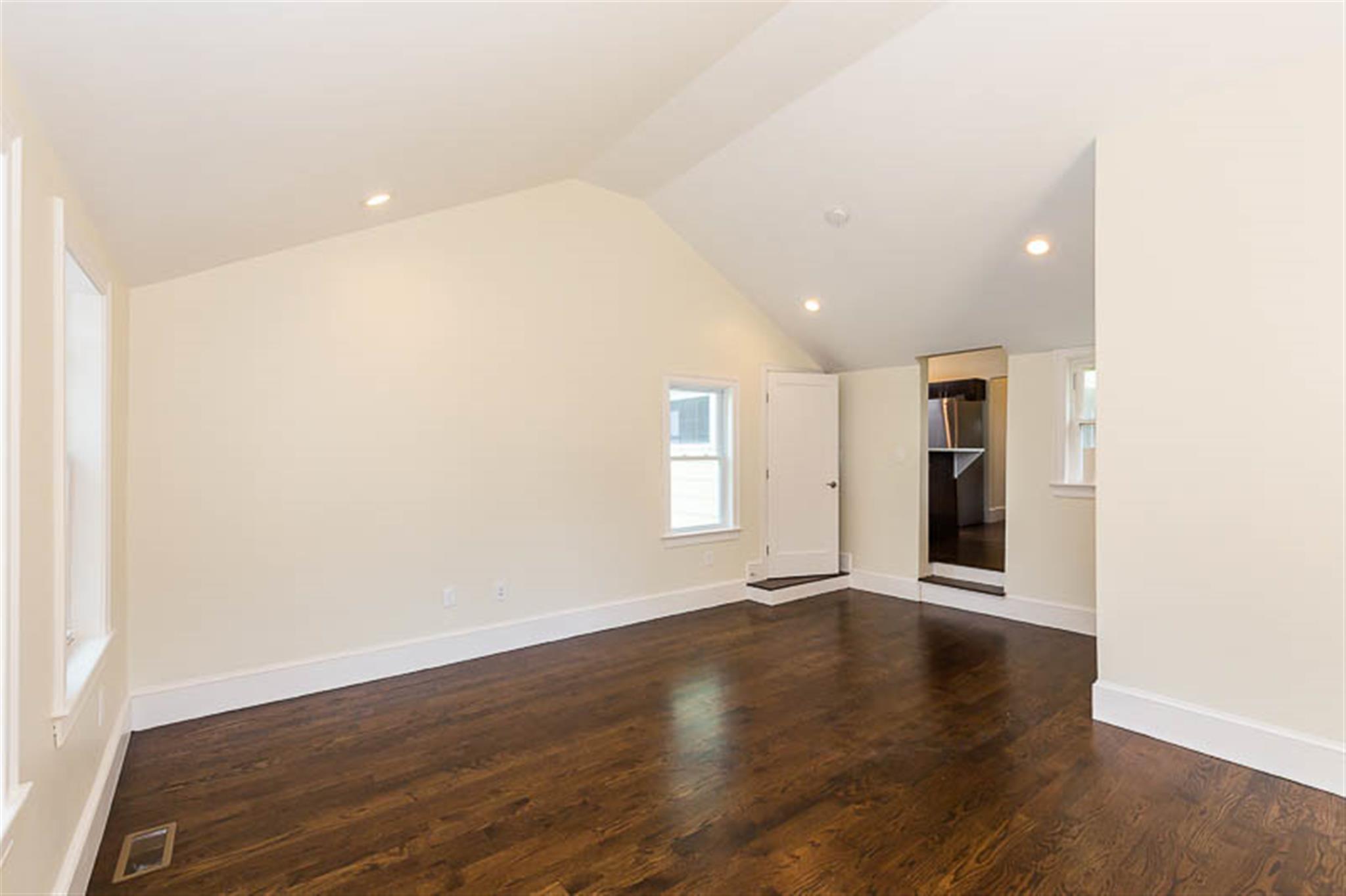 4 bed, 2.5 bath apartment for rent at 71 Orchard St Unit 1S, Malden — photo 5 of 19