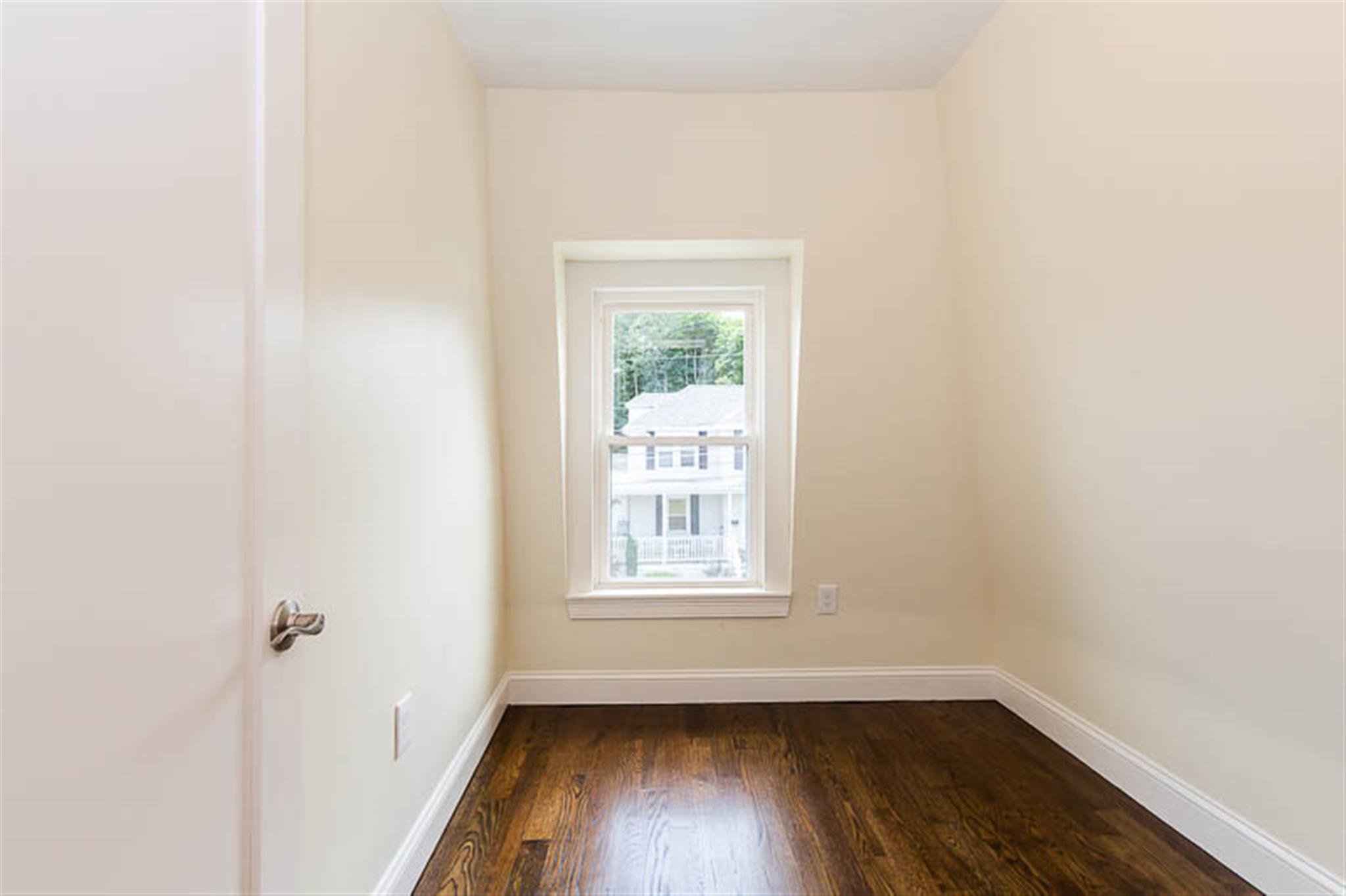 4 bed, 2.5 bath apartment for rent at 71 Orchard St Unit 1S, Malden — photo 6 of 19