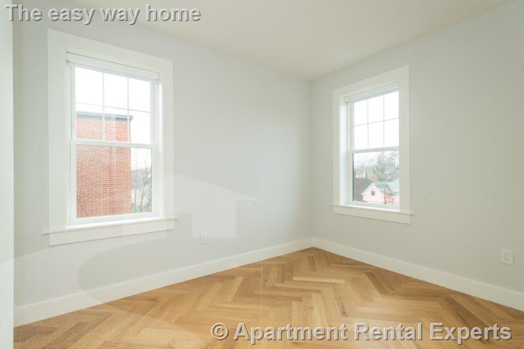 16 Forest St, Porter Square