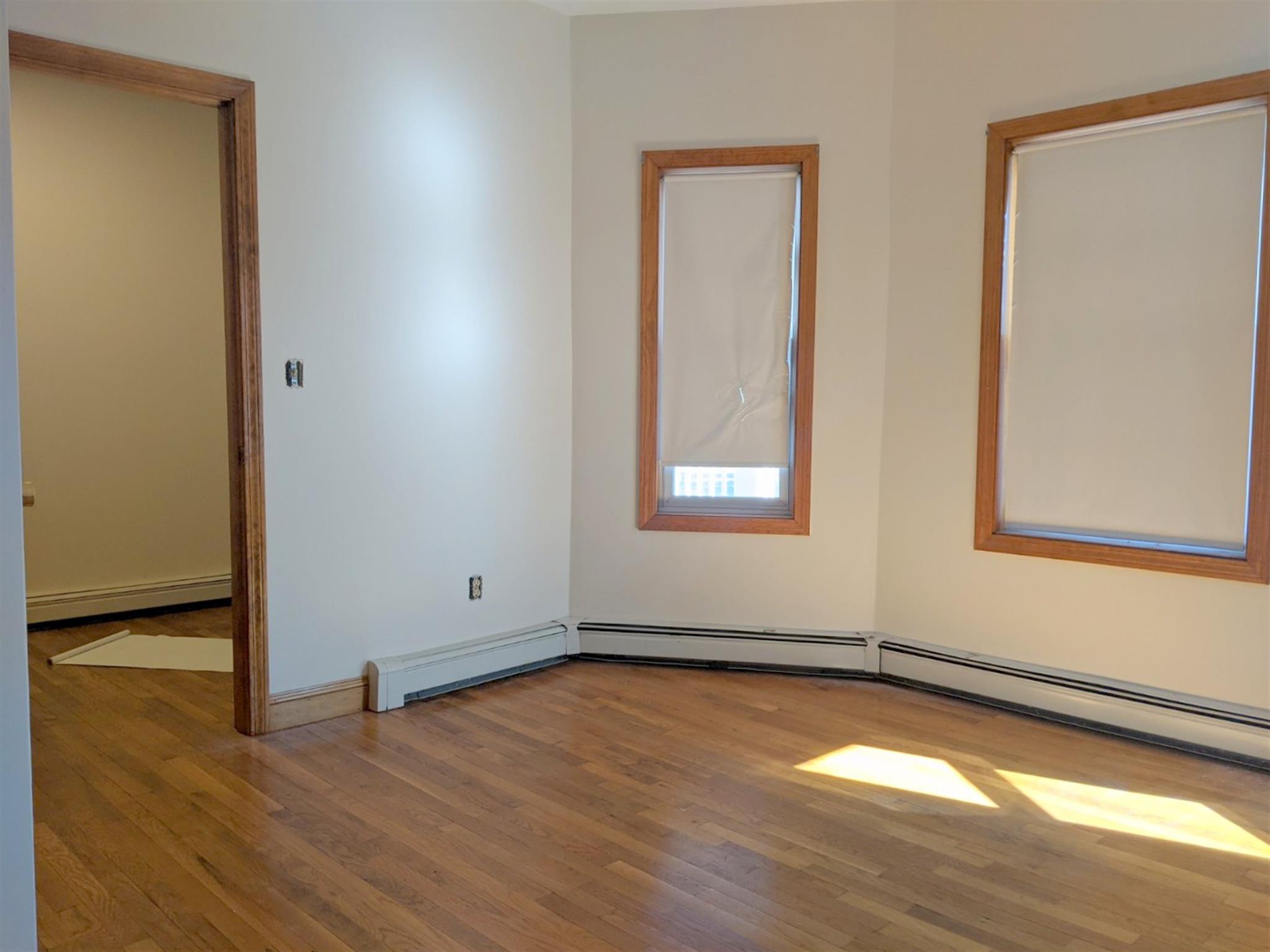 3 bed, 1 bath apartment for rent at 12 Fenwick St Unit 12, Magoun Square — photo 7 of 17