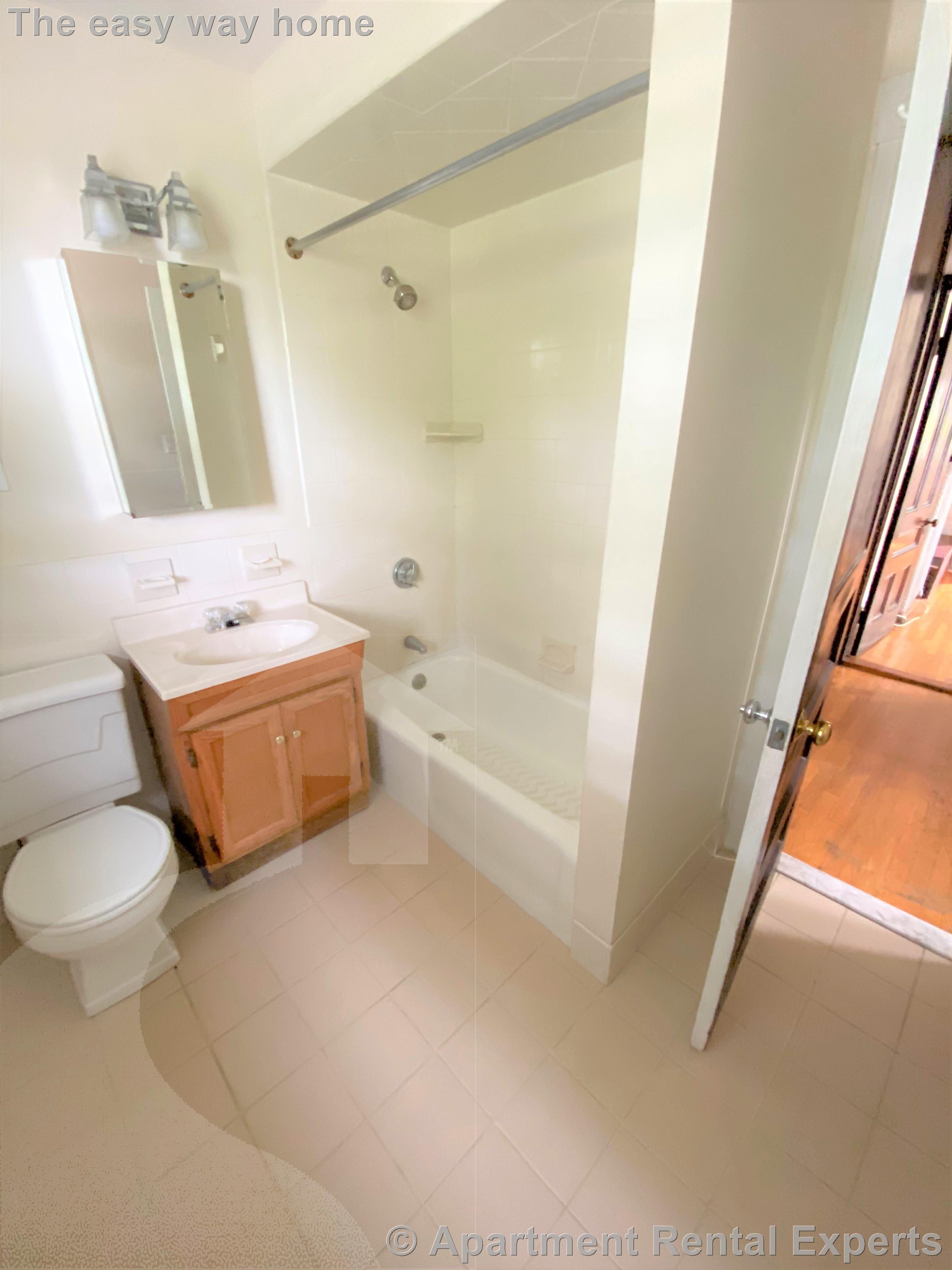 211 Holland St, Davis Square