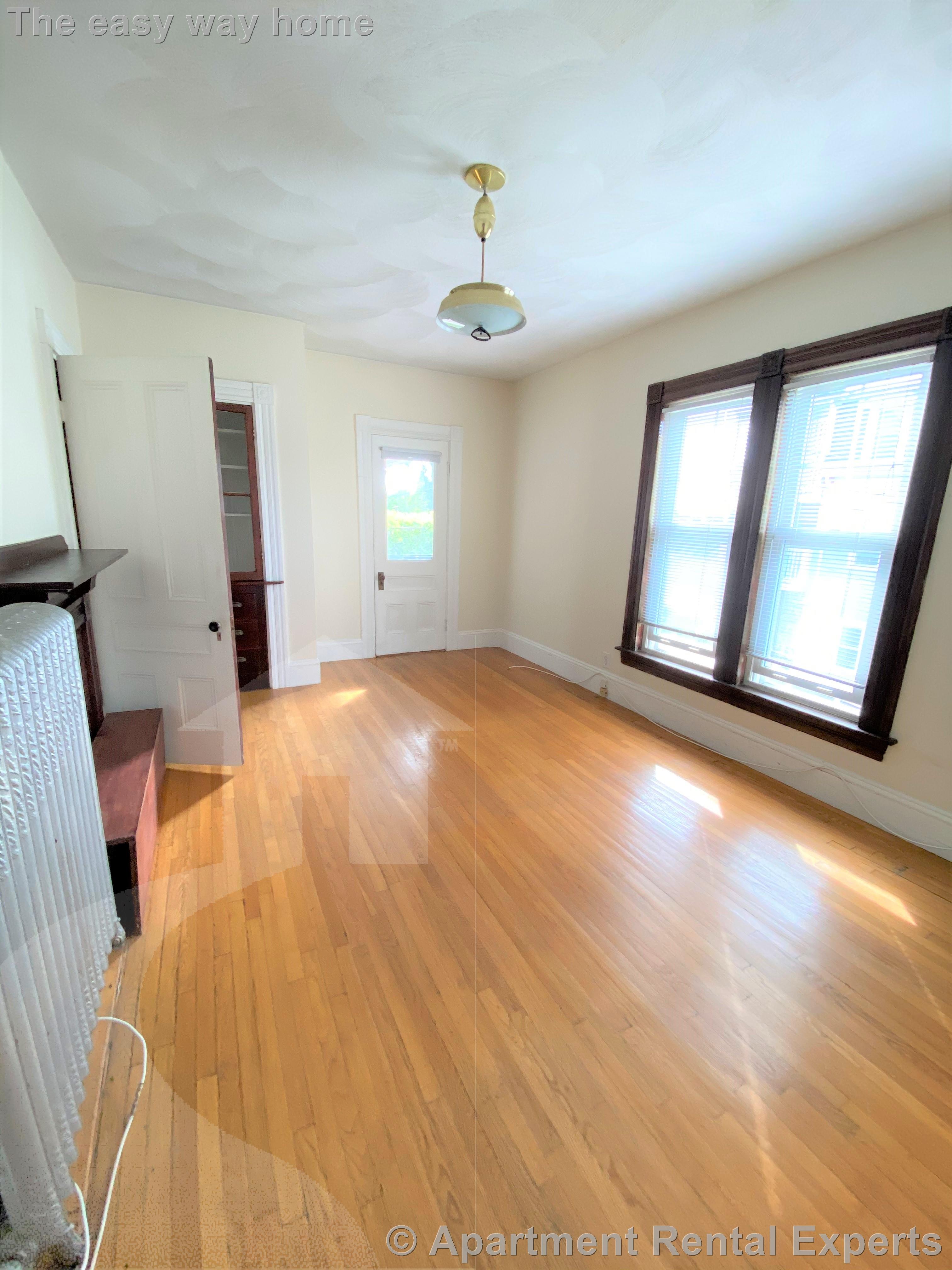 211 Holland St, Davis Square