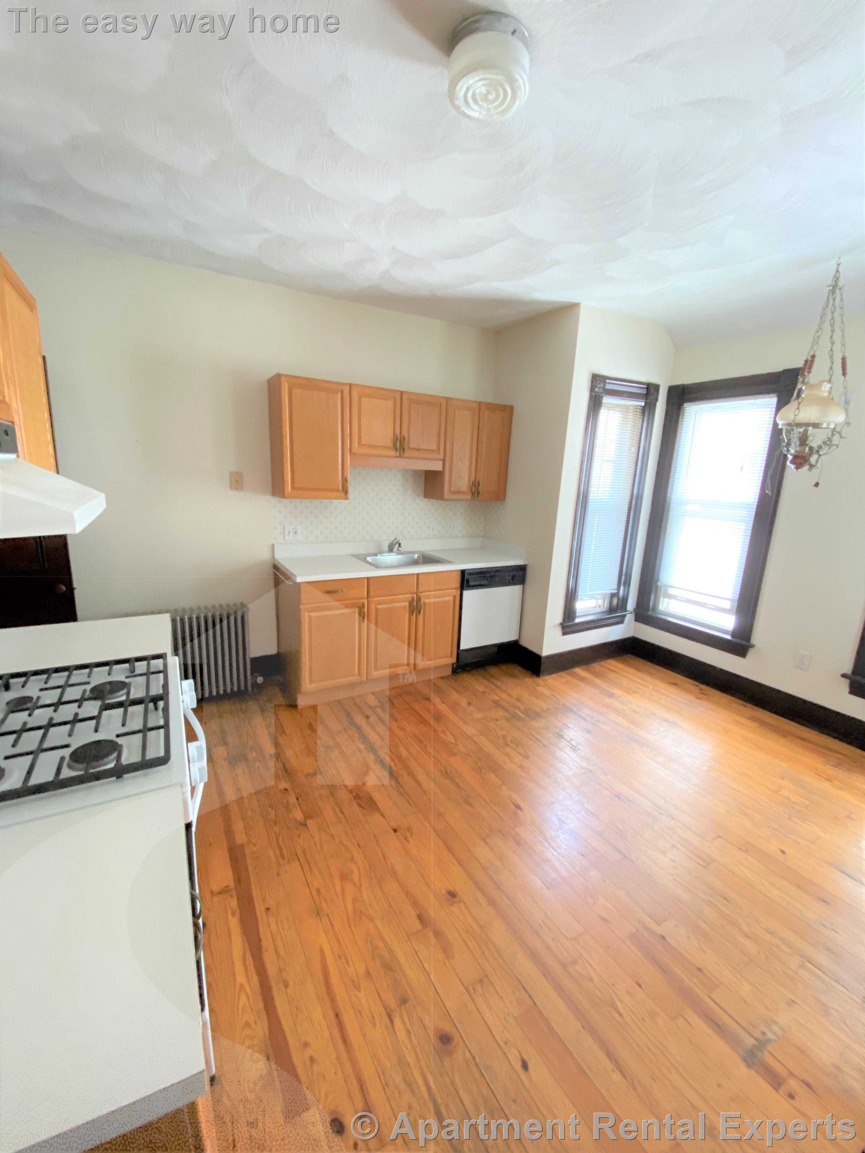 211 Holland St, Davis Square