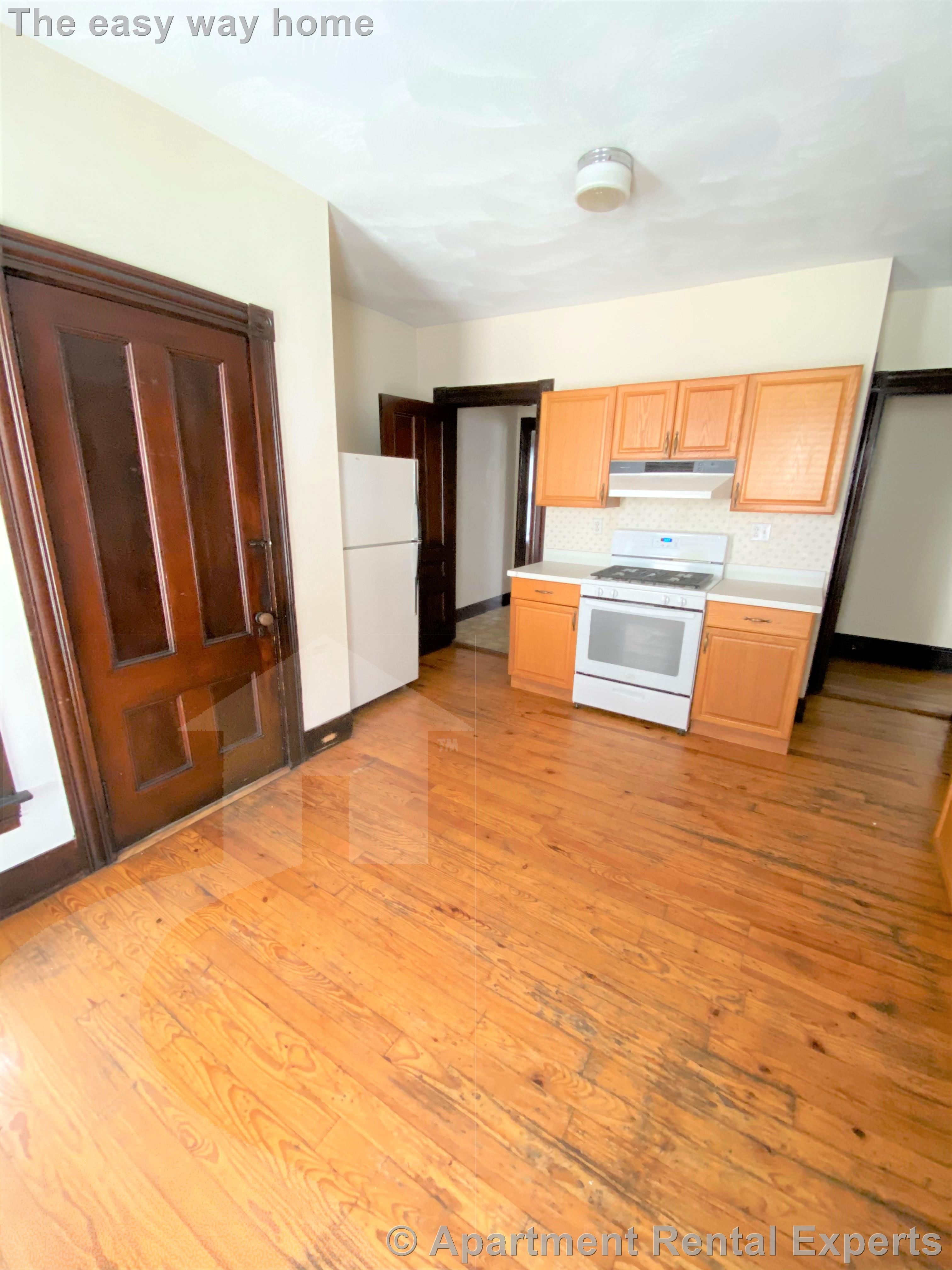 211 Holland St, Davis Square