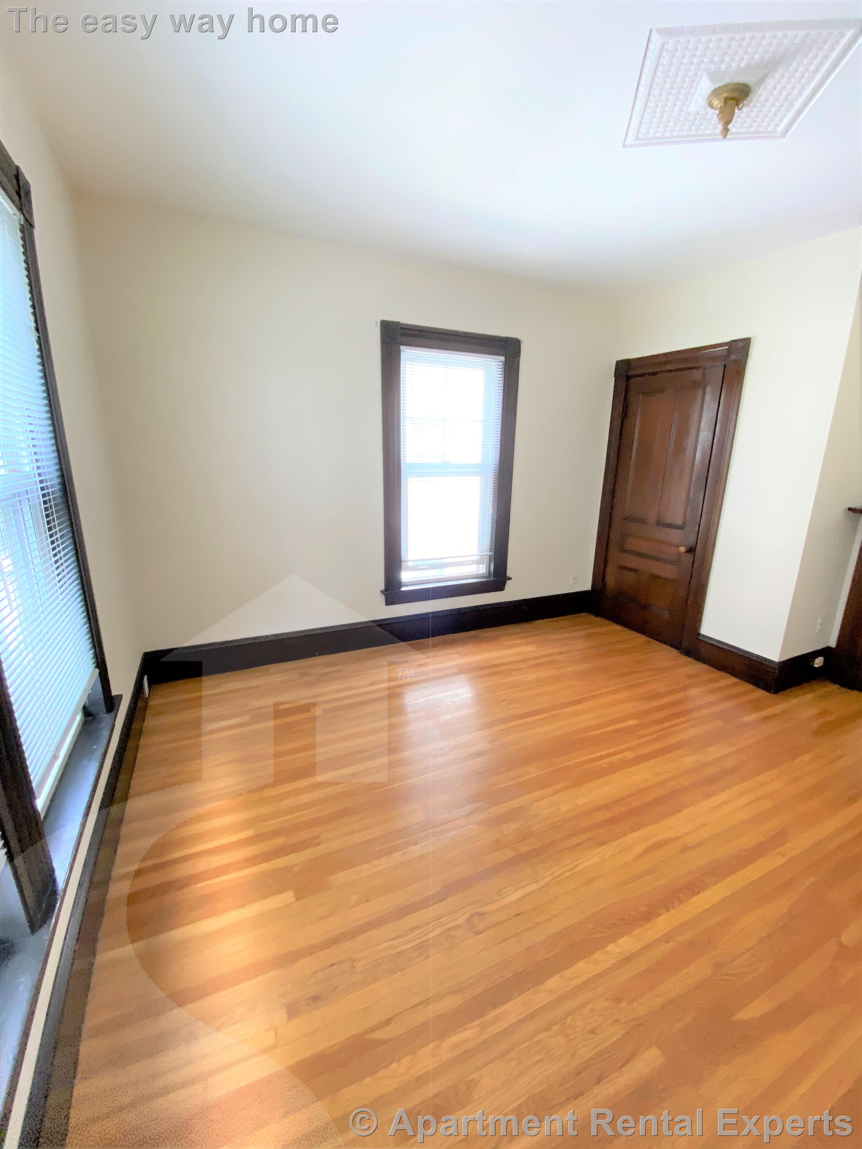 211 Holland St, Davis Square