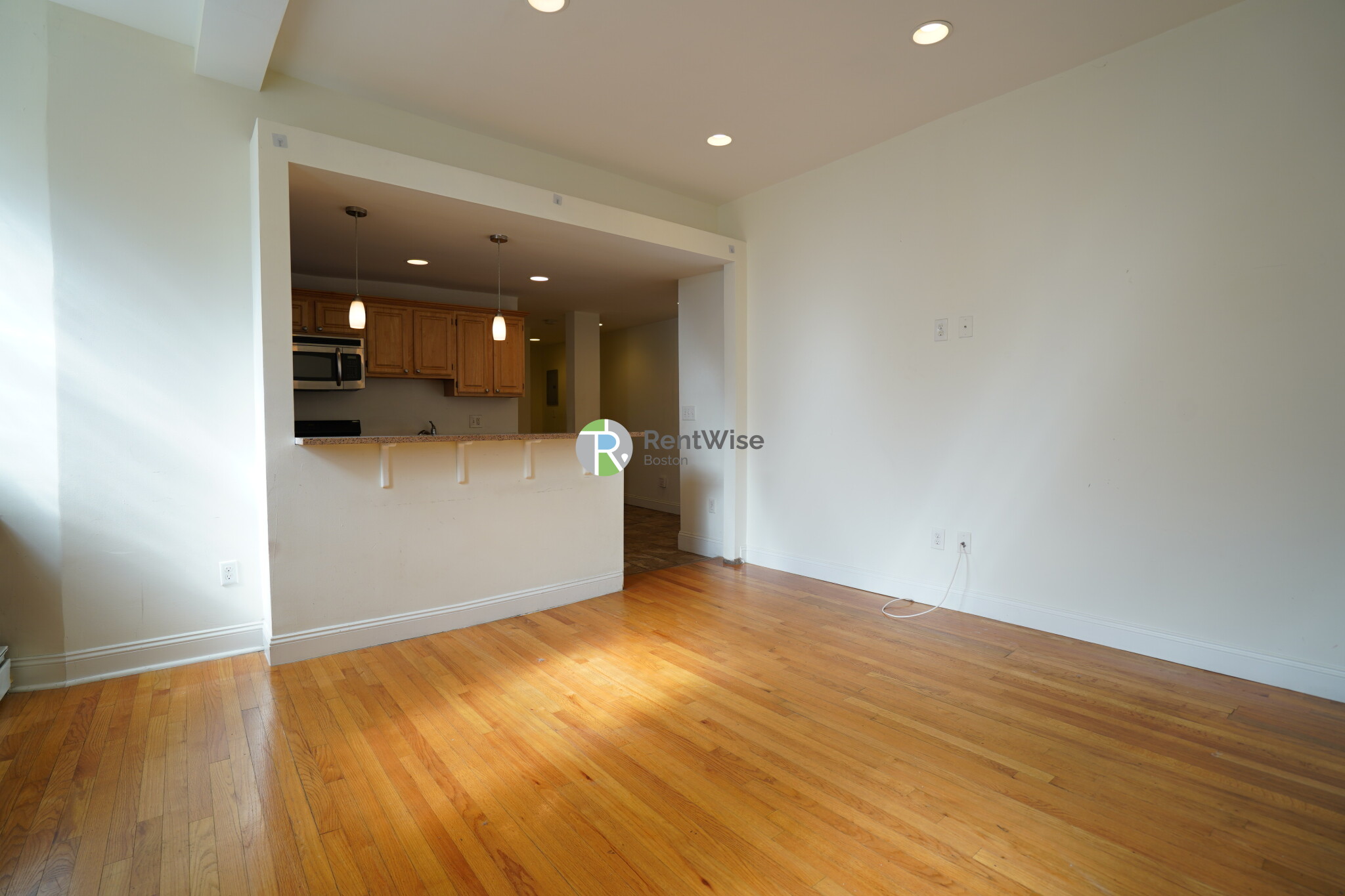 1322 Commonwealth Ave, Brighton