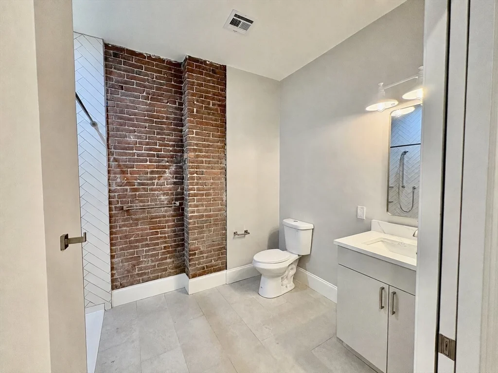 281 Franklin St, Boston Downtown