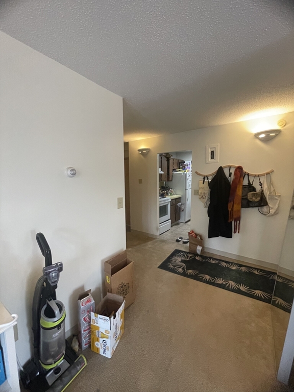 80 Pleasant St, North Brookline