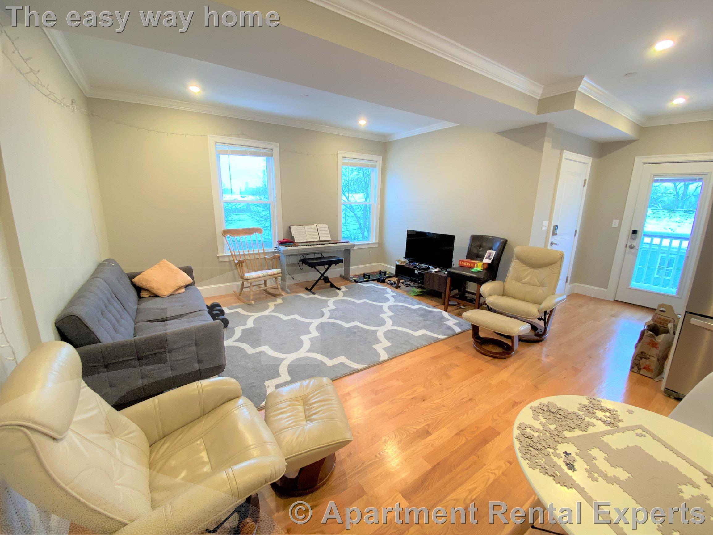 183 River St, Central Square