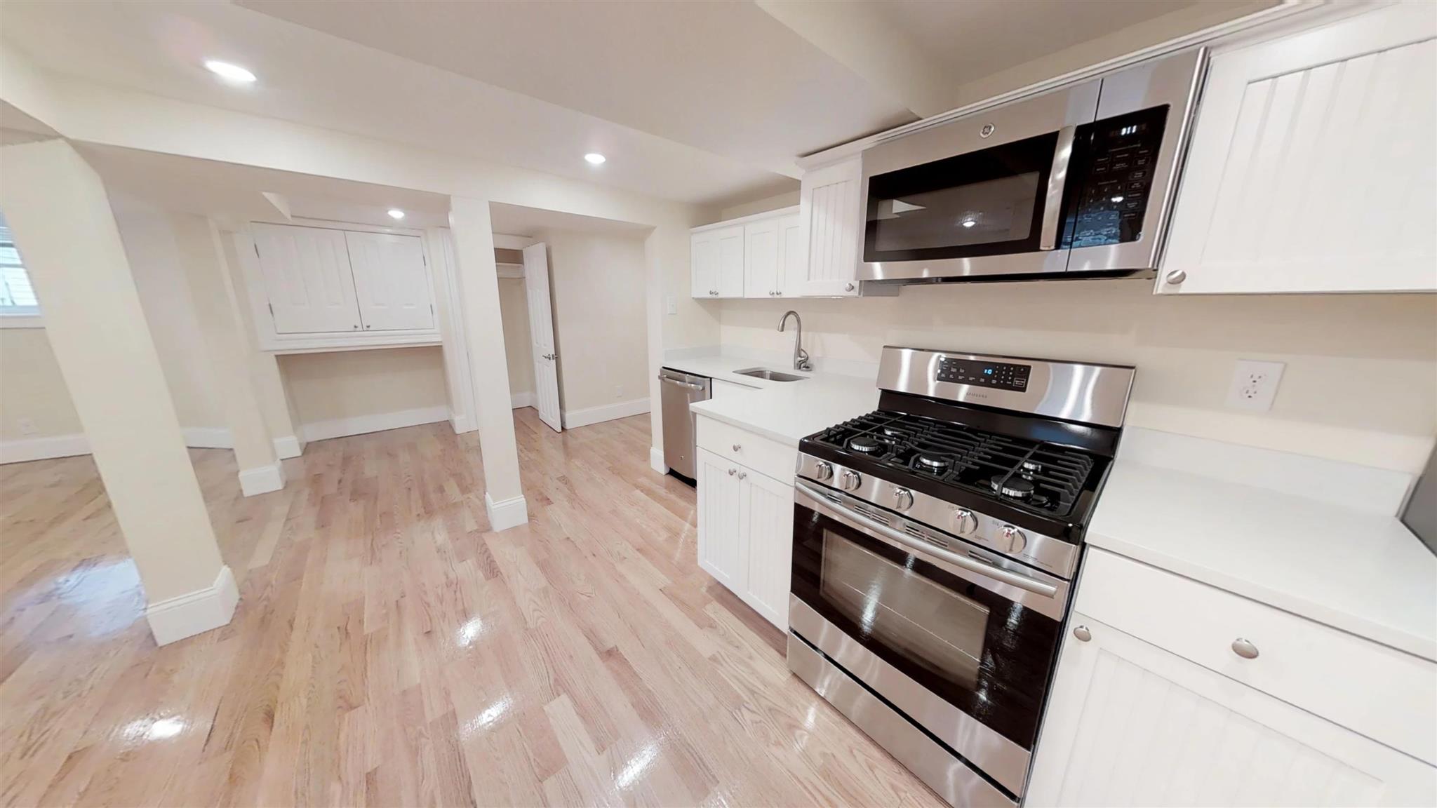 4.5 bed, 2 bath apartment for rent at 219 Holland St Unit 219, Davis Square — photo 2 of 14