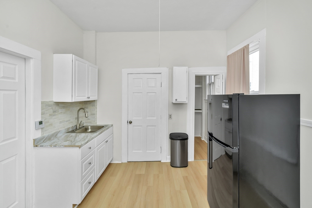 8 Shawmut Ter, Malden