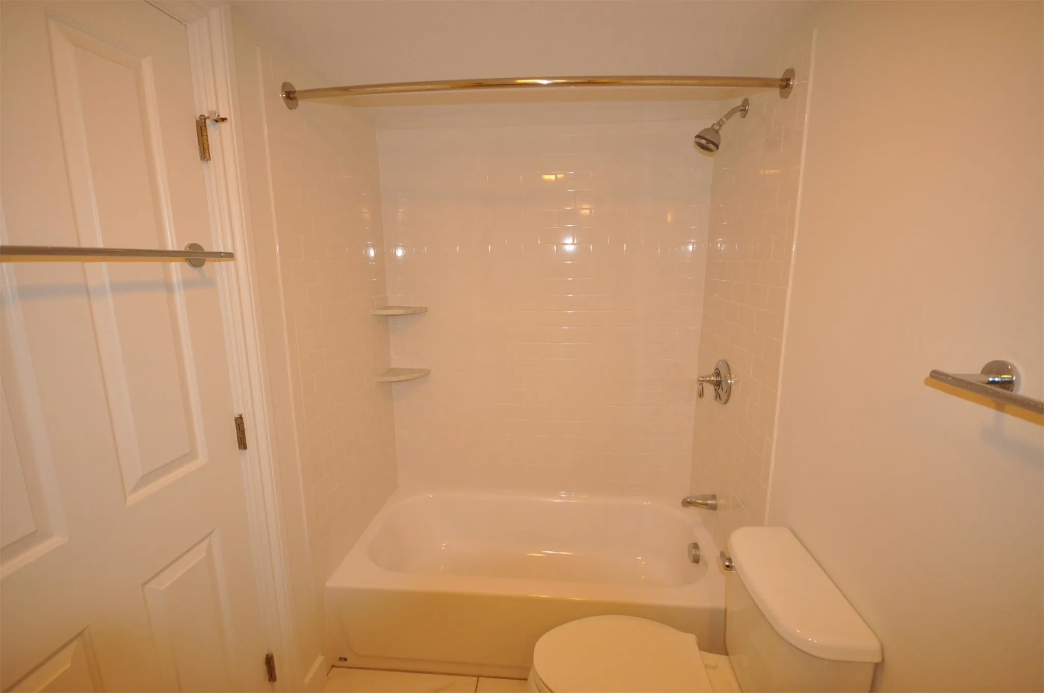 656 Massachusetts Ave, South End