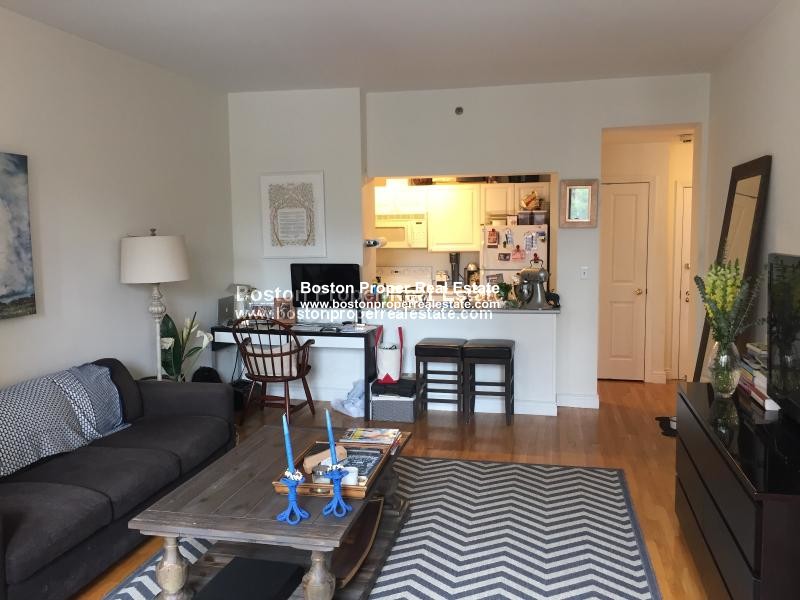 4 Charlesgate East, Back Bay