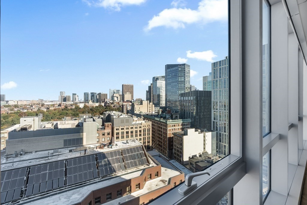 110 Stuart St, Downtown